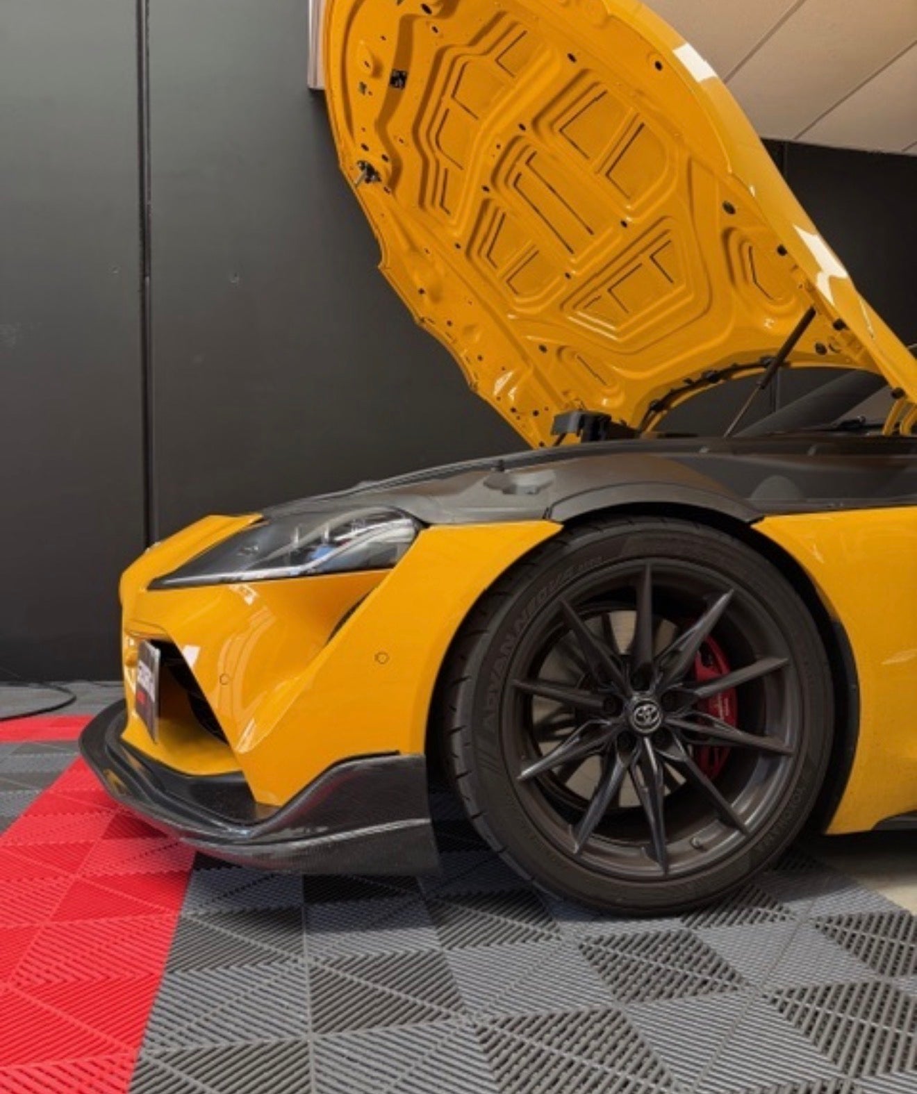 トヨタ GR スープラ A90/A91 スプリッター用 Varis スタイル カーボン
