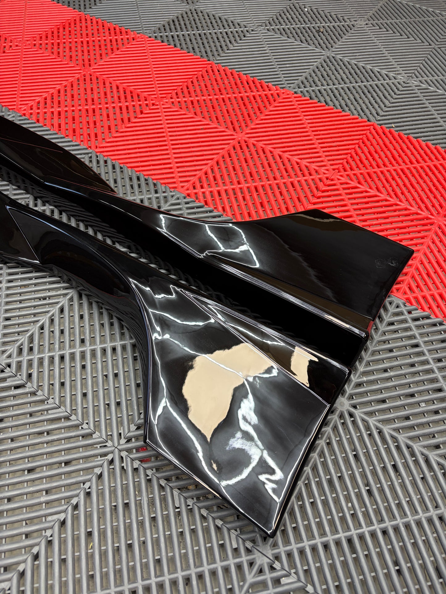 BYD Seal Performance Side Skirts – Piano Black (2023+)