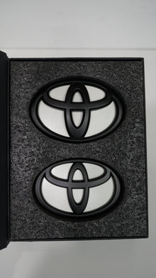 Supra Badge Black White