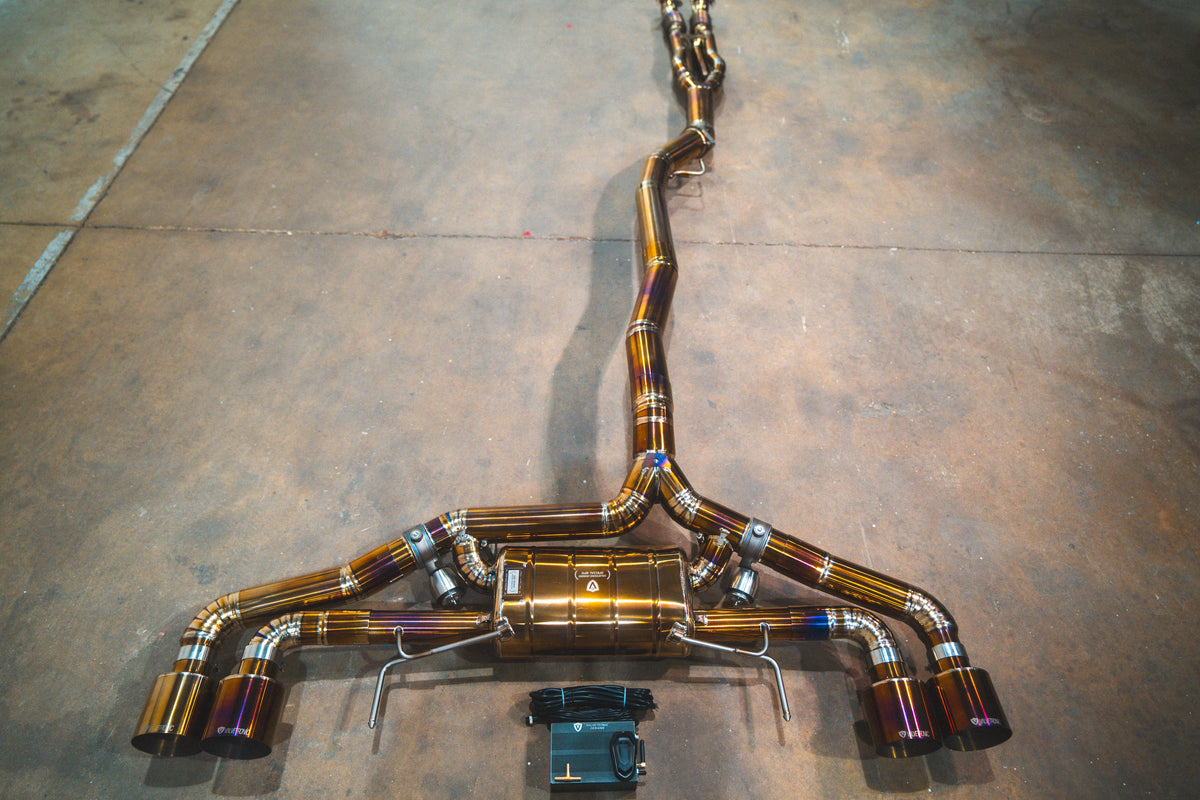 Valvetronic Designs チタン製バルブ式マフラー Nissan GT-R R35