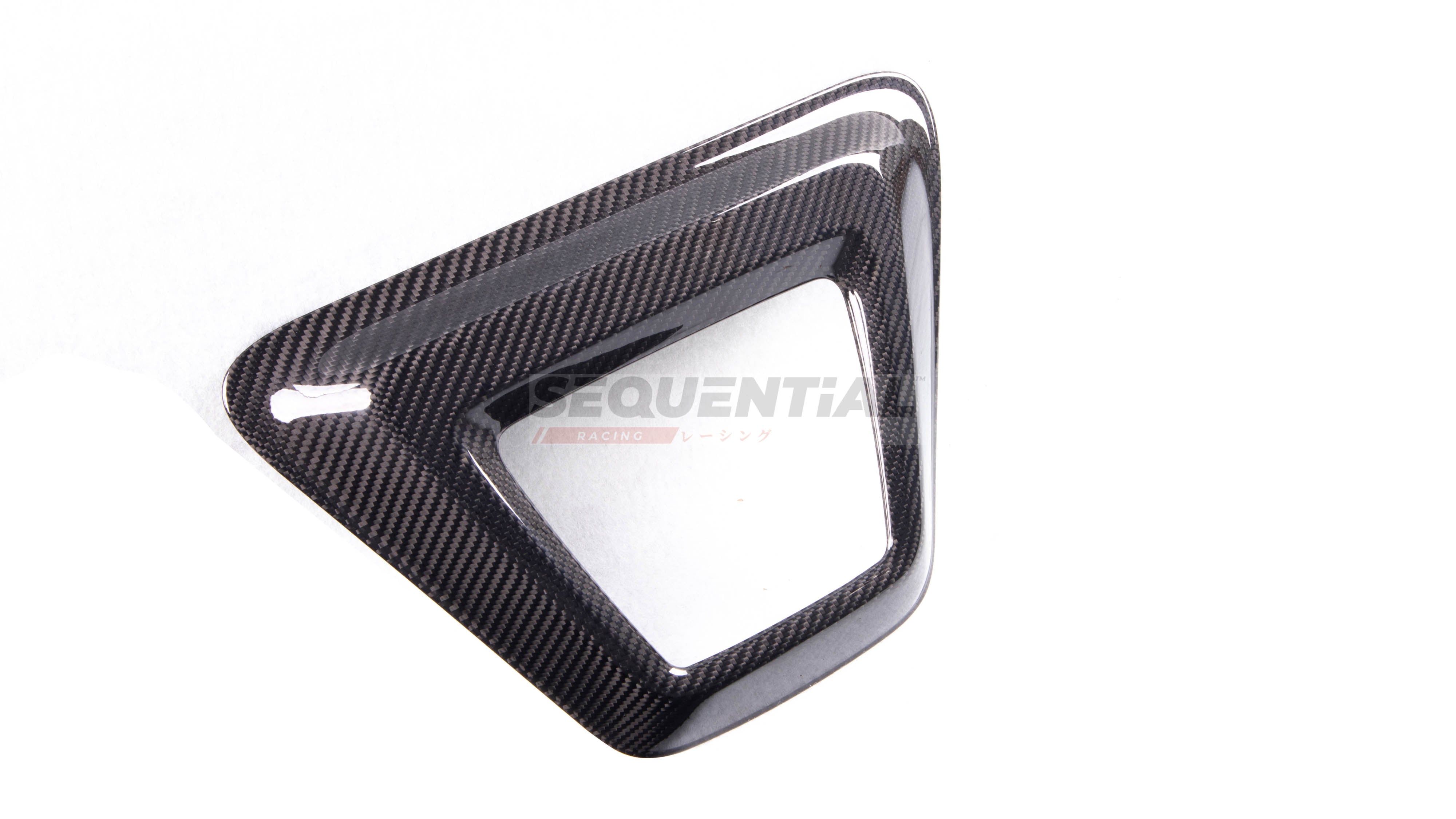 REAR DIFFUSER BRAKE LIGHT COVER - DRY CARBON FIBER GR SUPRA