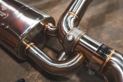 Valvetronic brushed exhaust – detail